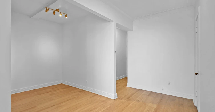 206-3777 Chem. De La Côte Des Neiges, Montréal, QC, H3H 1V8 - 6