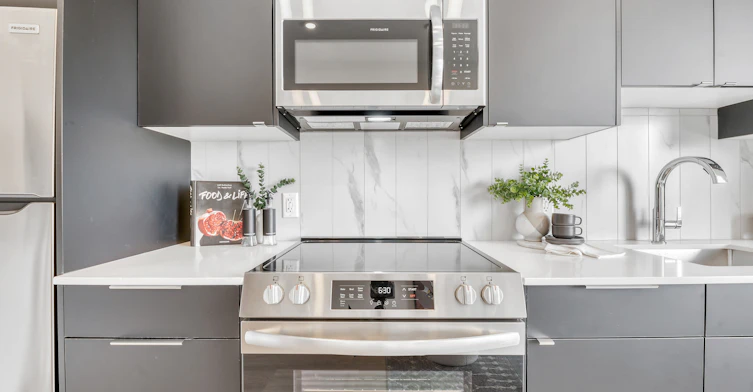 604-12 Edmonton Trail, Calgary, AB, T2E 8R5 - 25
