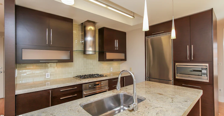 327 Breezehill Avenue South, Ottawa, ON, K1Y 1R6 - 10