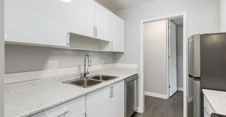 2-2009-2105 90 Avenue SW, Calgary, AB, T2V 0X5 - 13