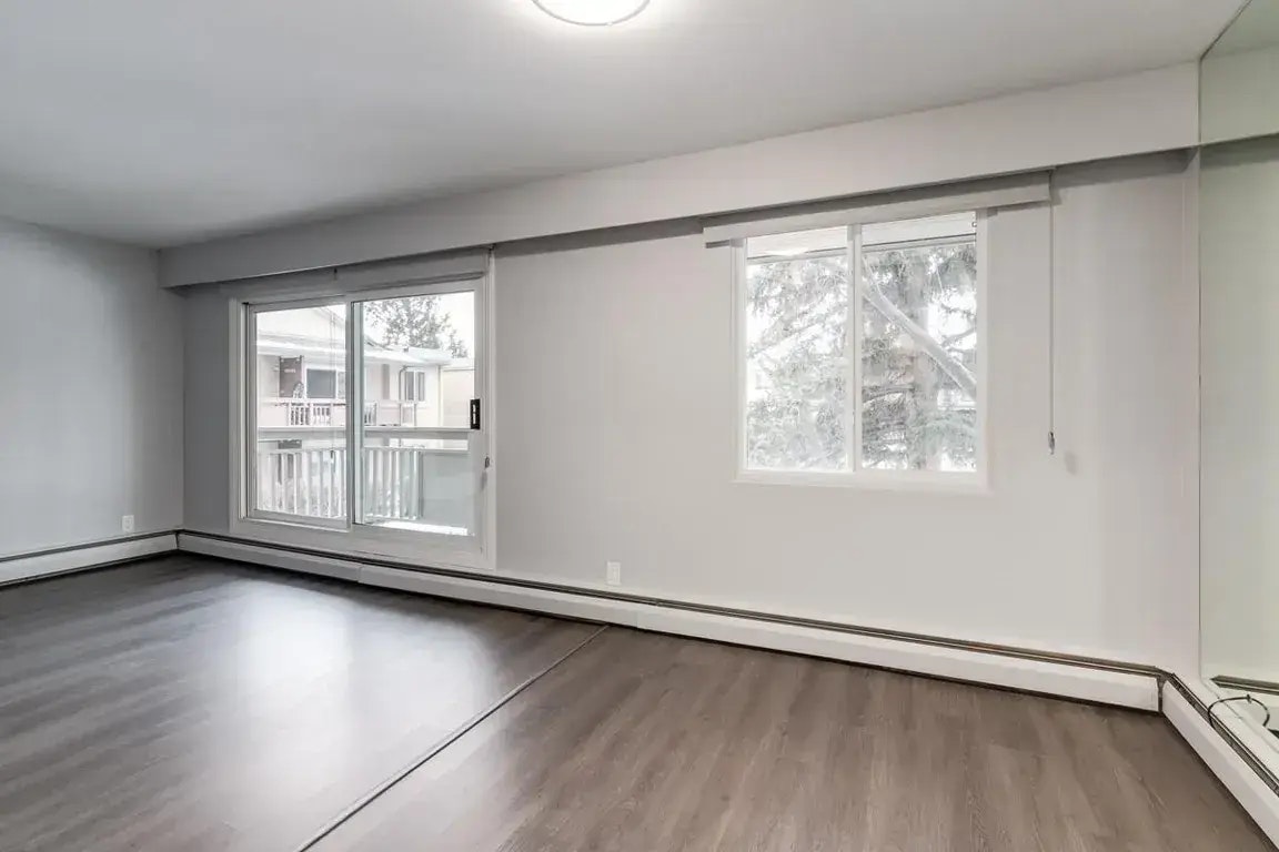 2-2009-2105 90 Avenue SW, Calgary, AB, T2V 0X5 - 8