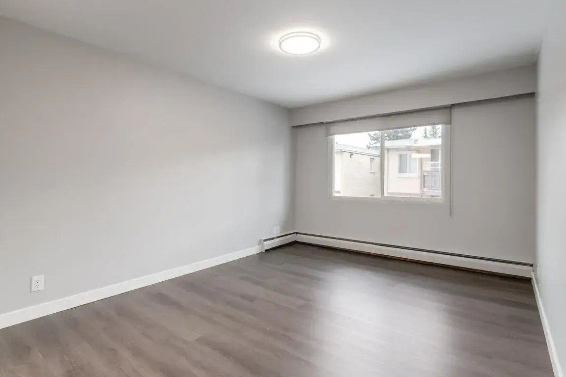2-2009-2105 90 Avenue SW, Calgary, AB, T2V 0X5 - 14