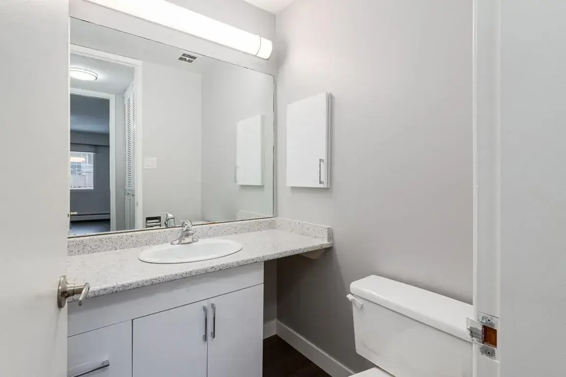 6-9213-2105 90 Avenue SW, Calgary, AB, T2V 0X5 - 17