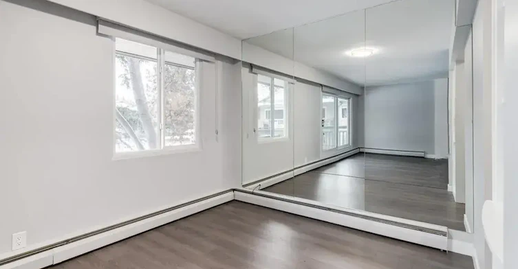 6-9213-2105 90 Avenue SW, Calgary, AB, T2V 0X5 - 9