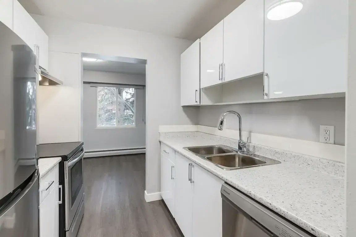 5-2025-2105 90 Avenue SW, Calgary, AB, T2V 0X5 - 11