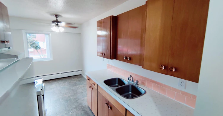 471 Winnipeg Street, Penticton, BC, V2A 5M6 - 4