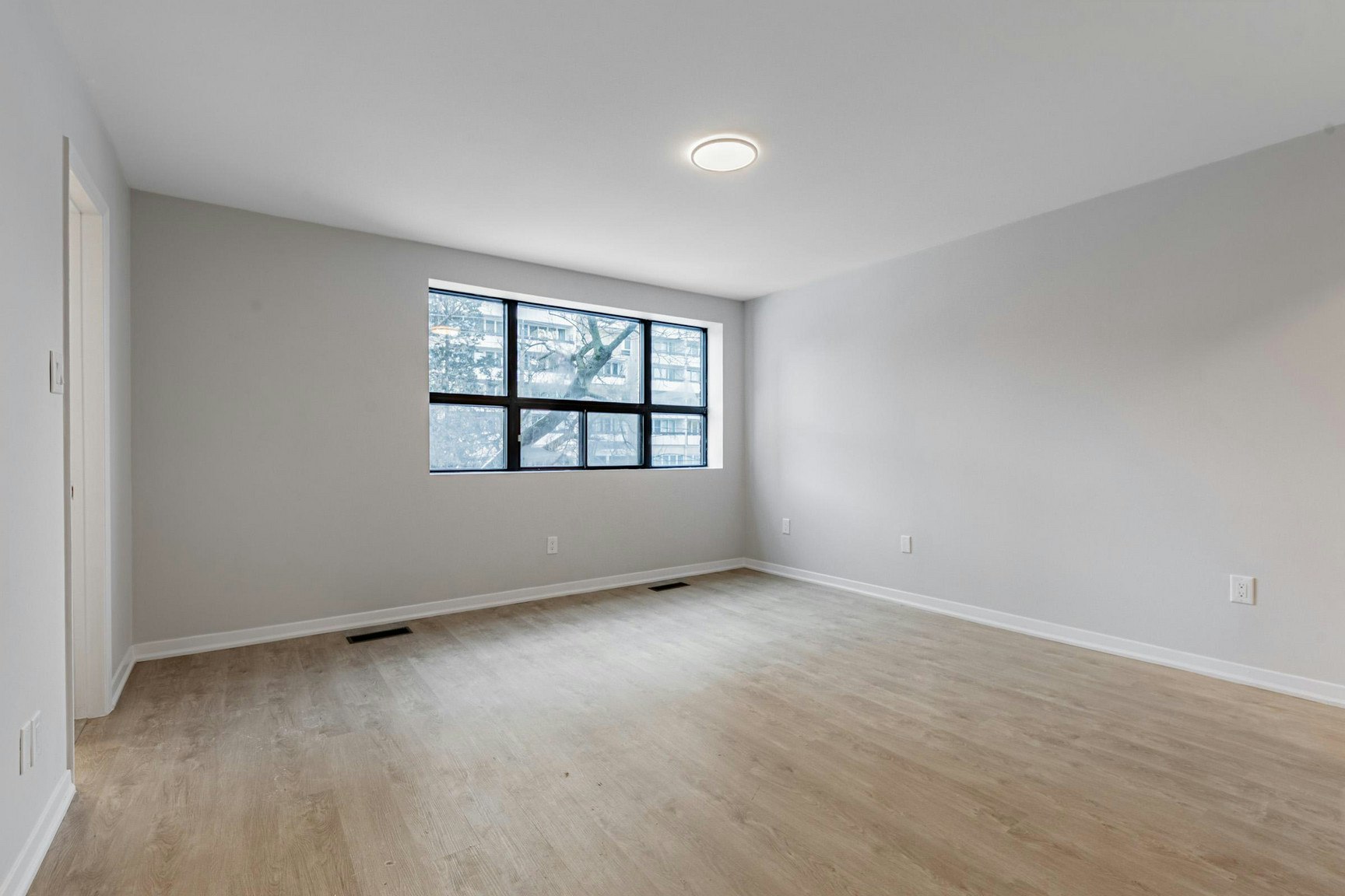 FEED-207 Davisville Avenue, Toronto, ON, M4S 1G8 - 15