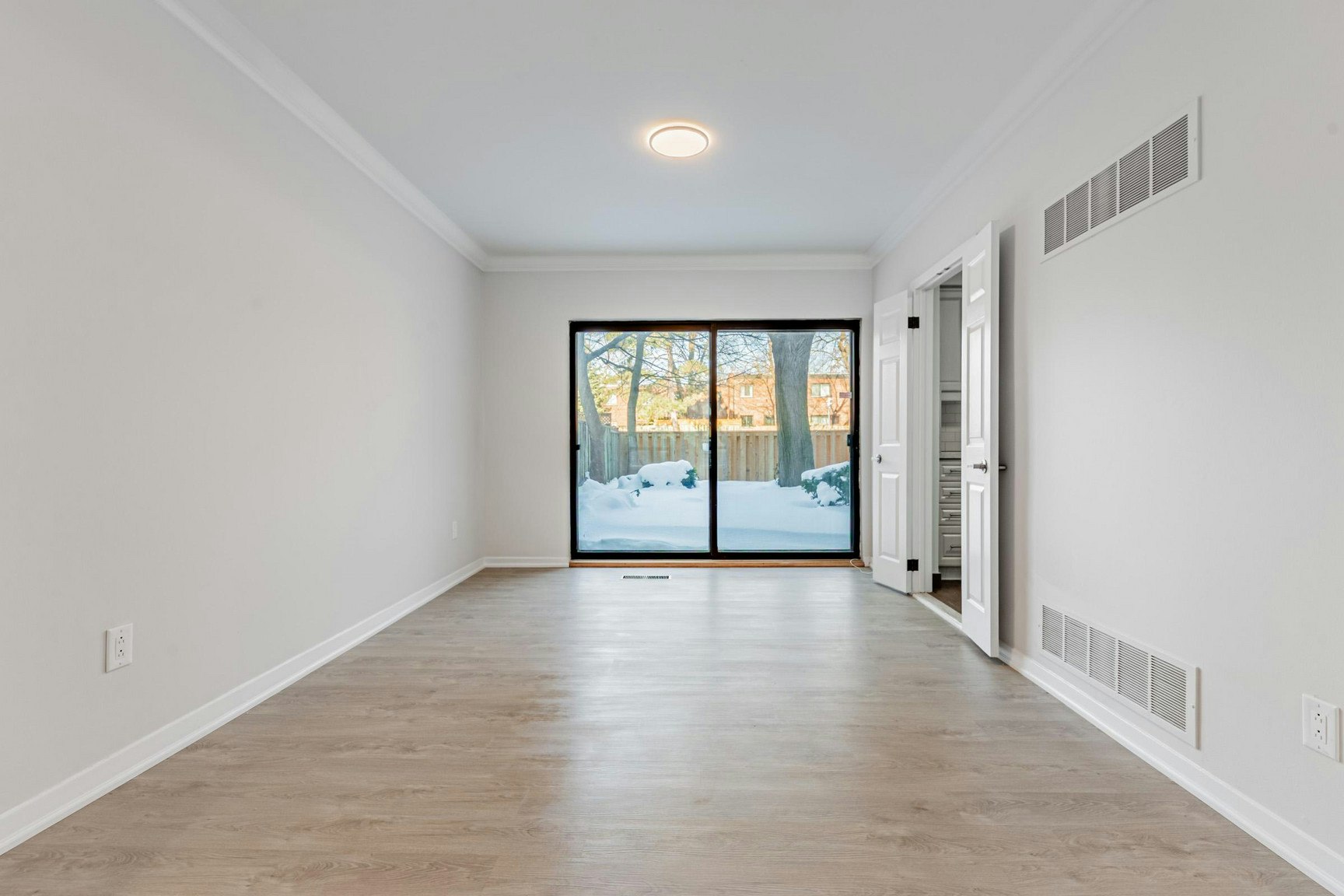 FEED-207 Davisville Avenue, Toronto, ON, M4S 1G8 - 5