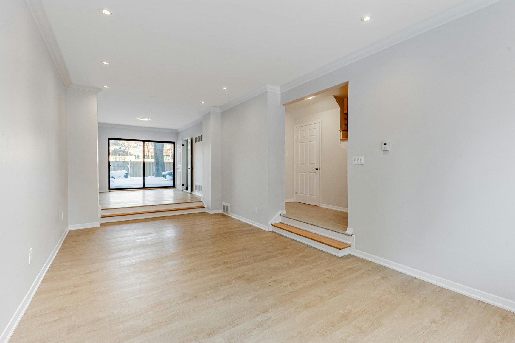 FEED-207 Davisville Avenue, Toronto, ON, M4S 1G8 - 6