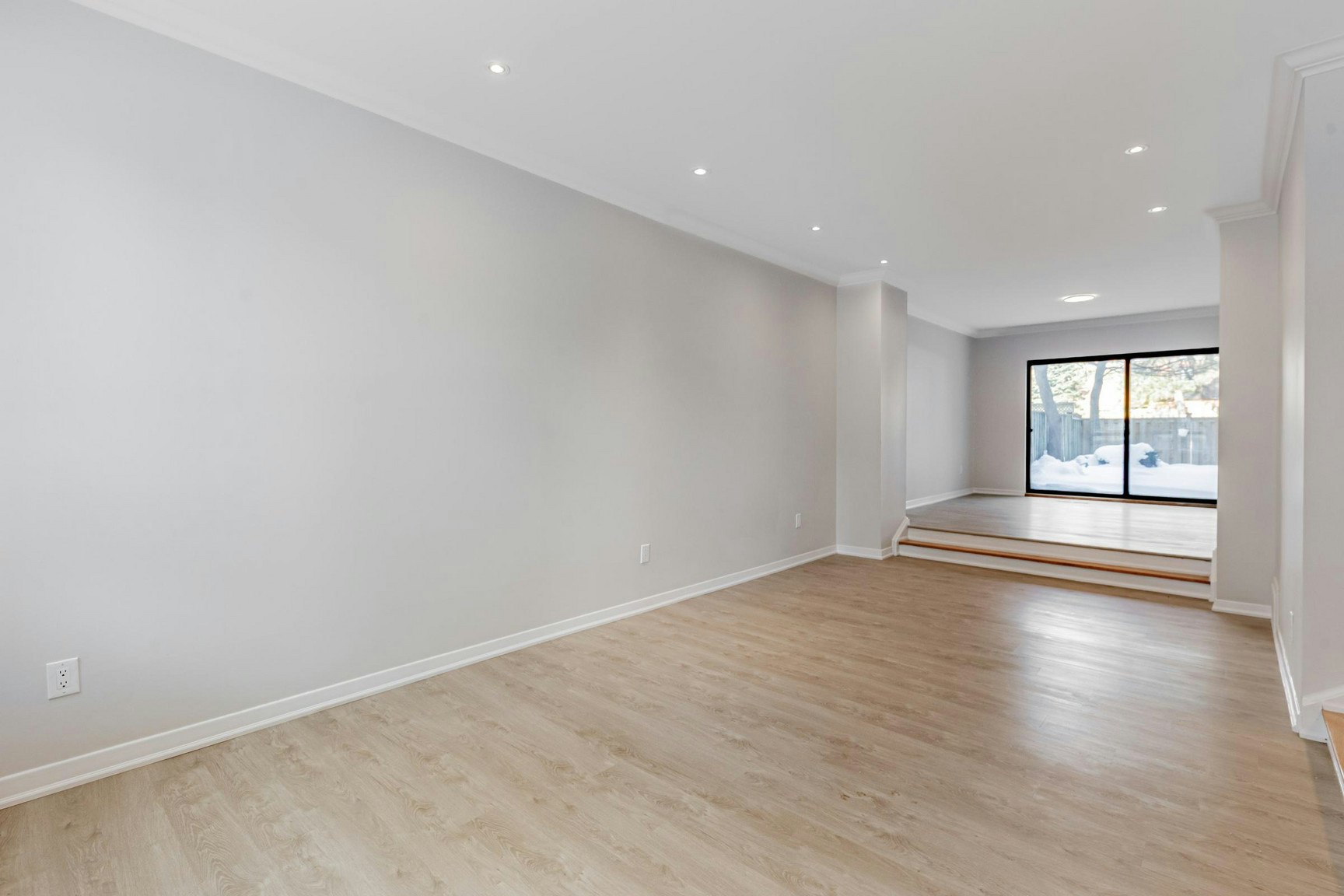 FEED-207 Davisville Avenue, Toronto, ON, M4S 1G8 - 8