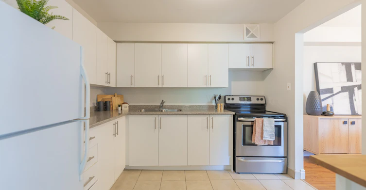 75-317-77 Huron Heights Drive, Newmarket, ON, L3Y 5V9 - 5