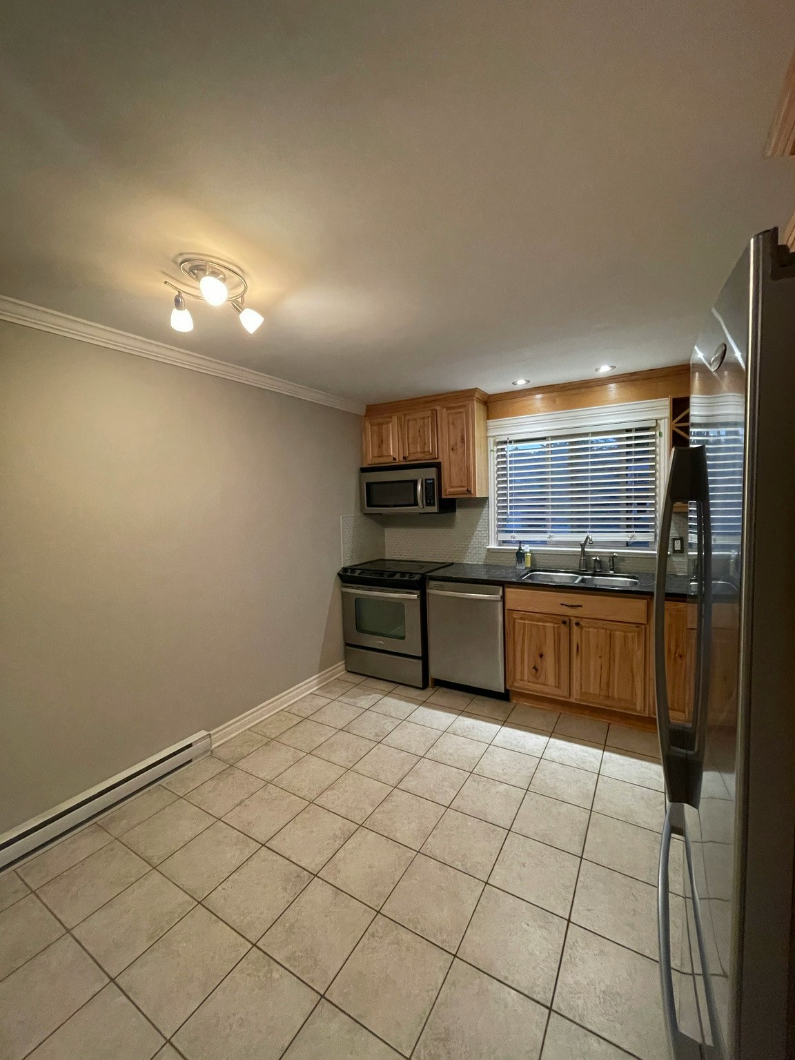 1-66 Coolspring Crescent, Ottawa, ON, K2E 7M8 - 31