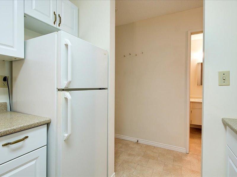 1-207-1314 Lawson Avenue, Kelowna, BC, V1Y 6V2 - 4