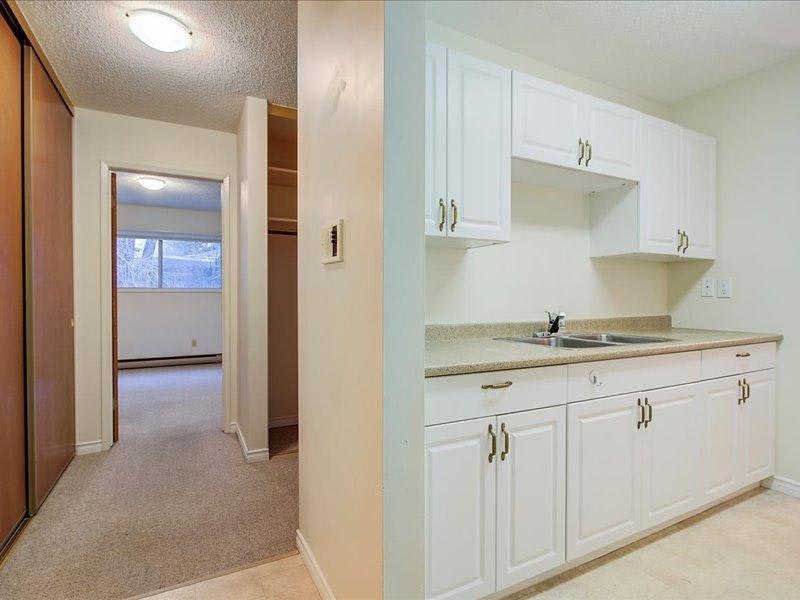 1-207-1314 Lawson Avenue, Kelowna, BC, V1Y 6V2 - 5