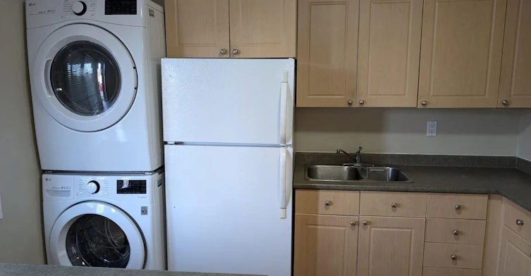 1075 12th Street, Kamloops, BC, V2B 3C4 - 4