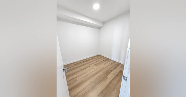 311, 411-264 19 Avenue NE, Calgary, AB, T2E 1P1 - 8