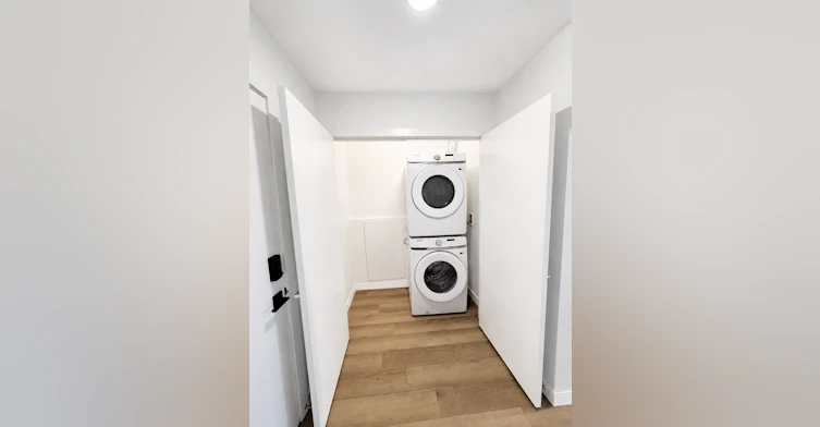 311, 411-264 19 Avenue NE, Calgary, AB, T2E 1P1 - 9