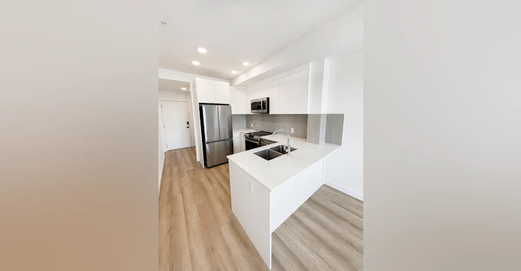 311, 411-264 19 Avenue NE, Calgary, AB, T2E 1P1 - 2