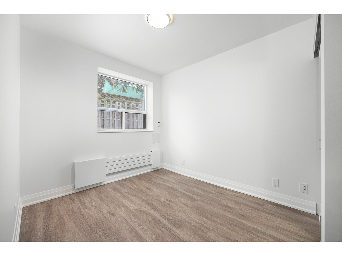 0310-2701 Eglinton Avenue W, Toronto, ON, M6M 1V2 - 8