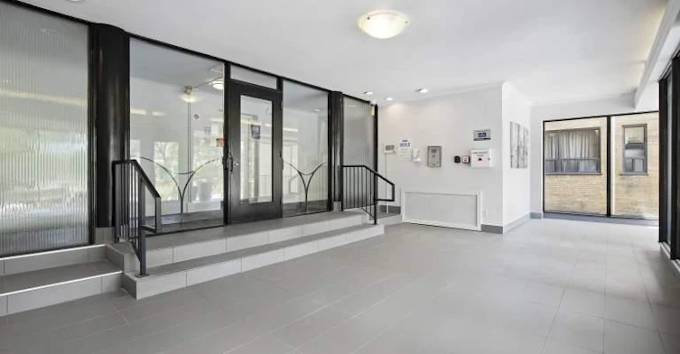 0B17-2701 Eglinton Avenue W, Toronto, ON, M6M 1V2 - 9