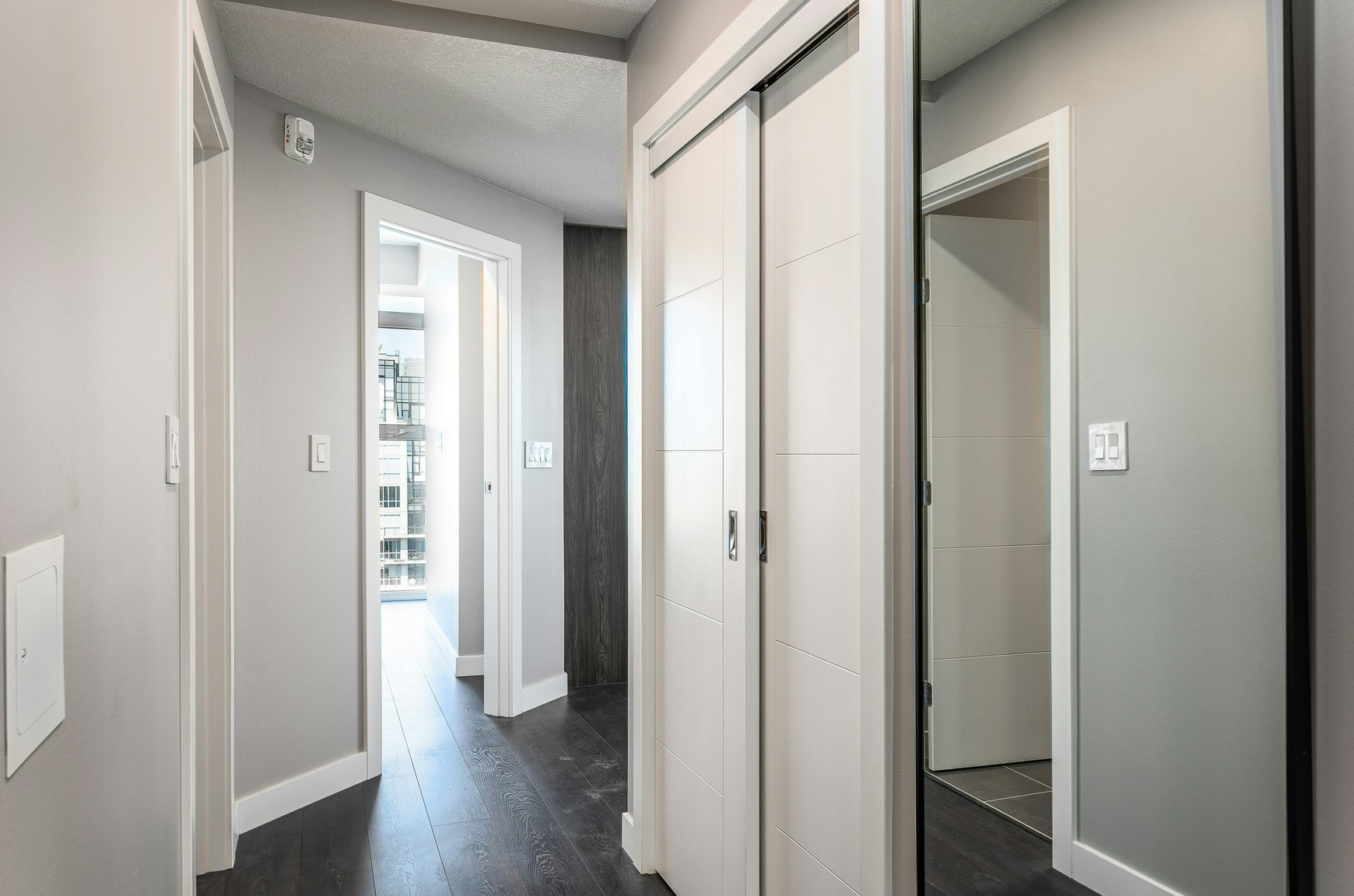 1202-10180 103 Street, Edmonton, AB, T5J 0L1