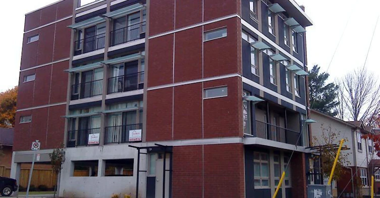 116 University Avenue W, Waterloo, ON, N2L 3E2