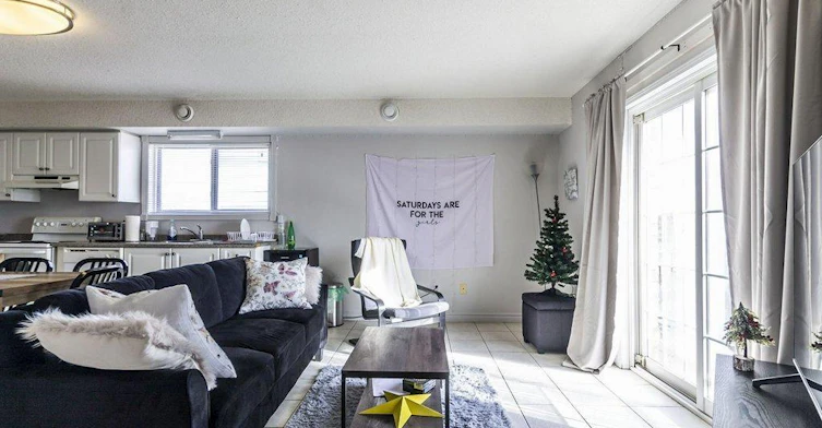62 University Avenue E, Waterloo, ON, N2L 3H2 - 6