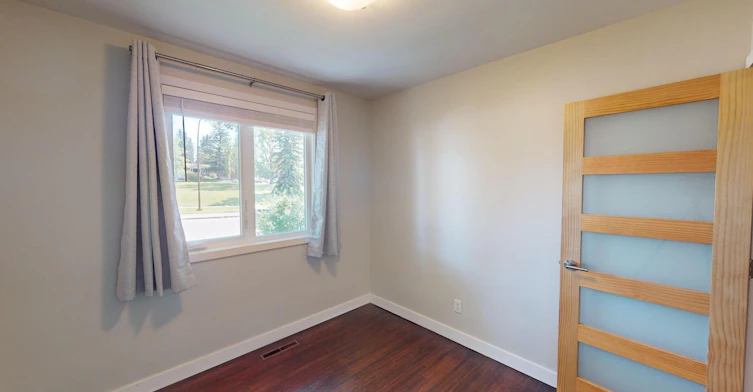 4111 Charleswood Drive Northwest, Calgary, AB, T2L 2E1 - 7