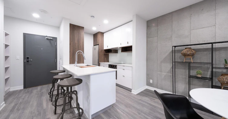 5610 3 Street Southwest, Calgary, AB, T2H 1J3 - 4