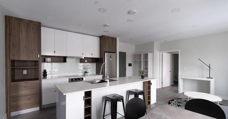 5610 3 Street Southwest, Calgary, AB, T2H 1J3 - 3