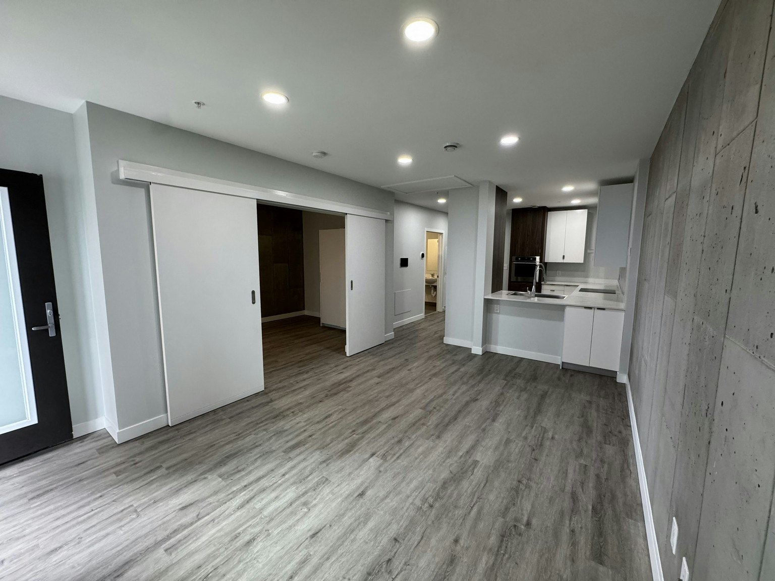5610 3 Street Southwest, Calgary, AB, T2H 1J3 - 4