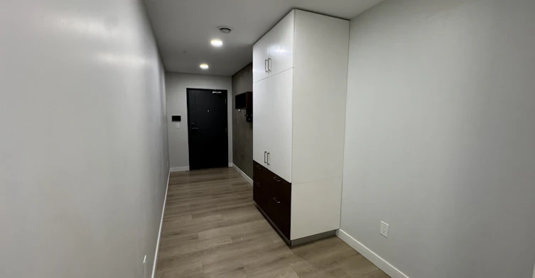 5709 2 Street Southwest, Calgary, AB, T2H 1K9 - 2
