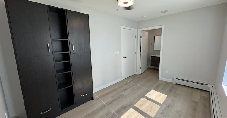 5709 2 Street Southwest, Calgary, AB, T2H 1K9 - 11