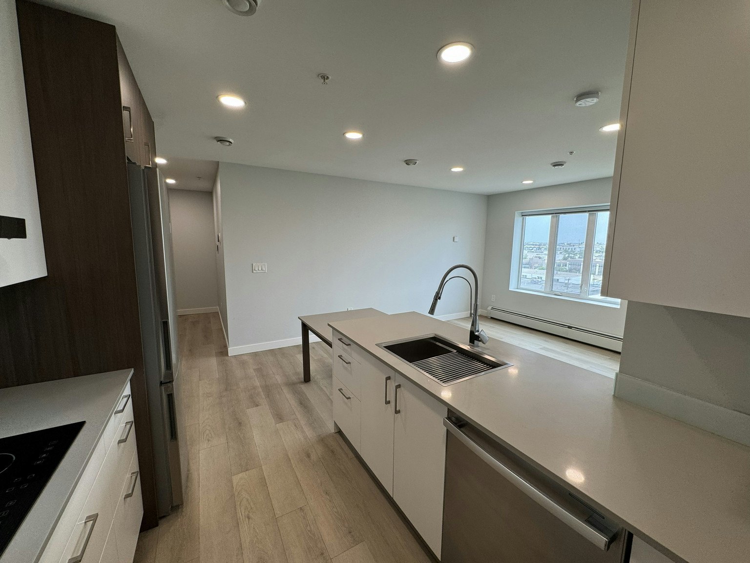 5709 2 Street Southwest, Calgary, AB, T2H 1K9 - 5