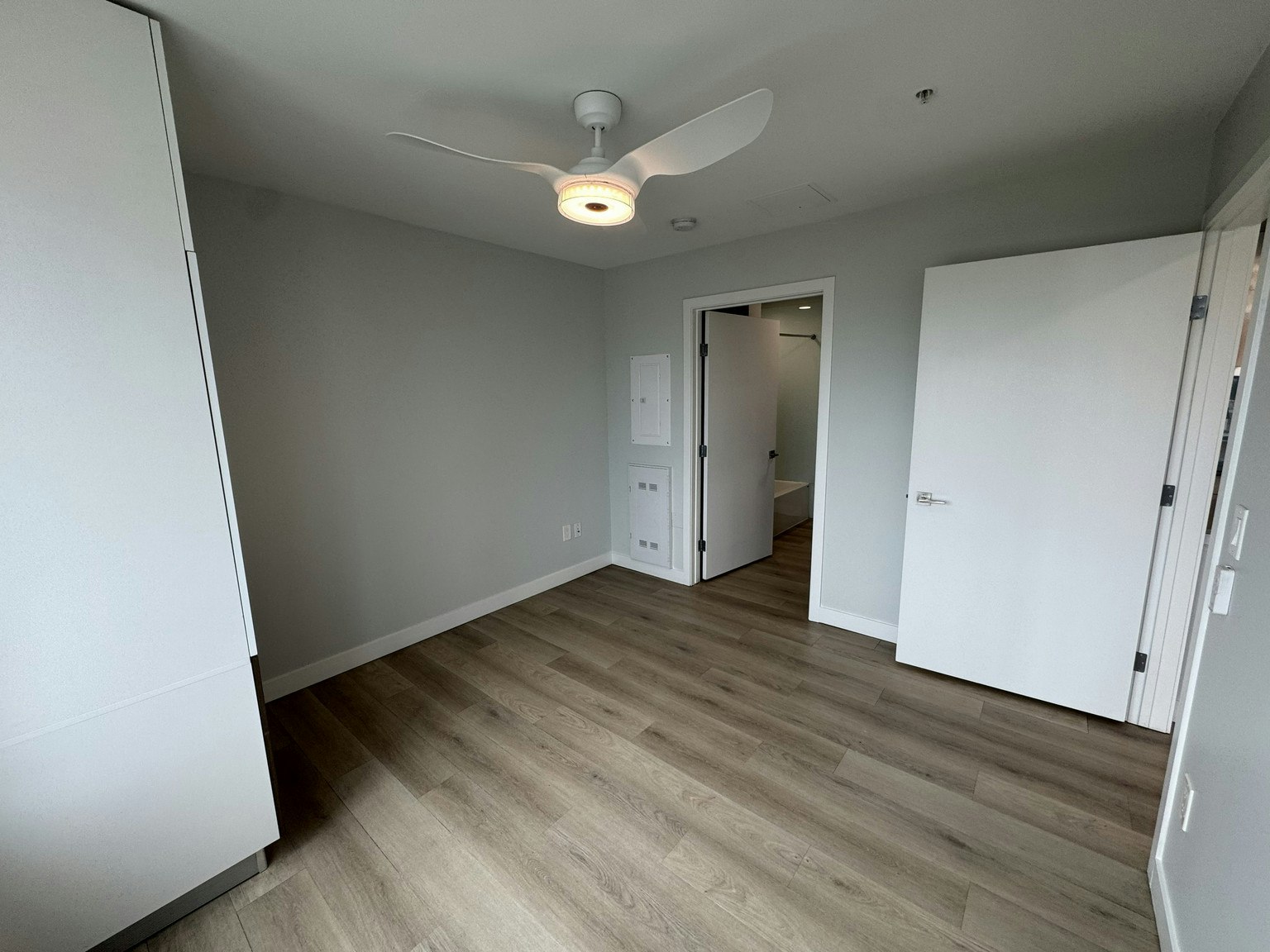 5709 2 Street Southwest, Calgary, AB, T2H 1K9 - 9
