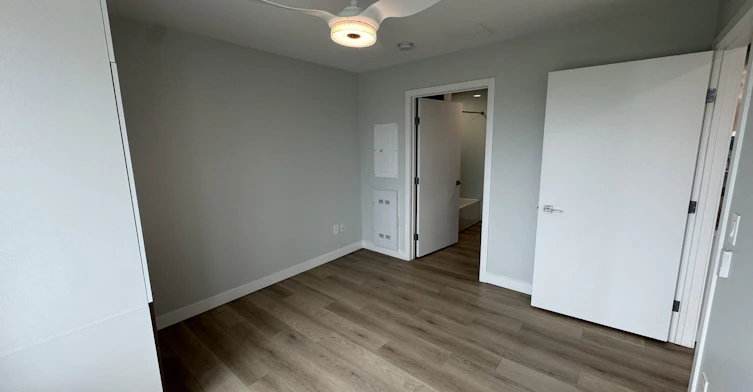 5709 2 Street Southwest, Calgary, AB, T2H 1K9 - 9