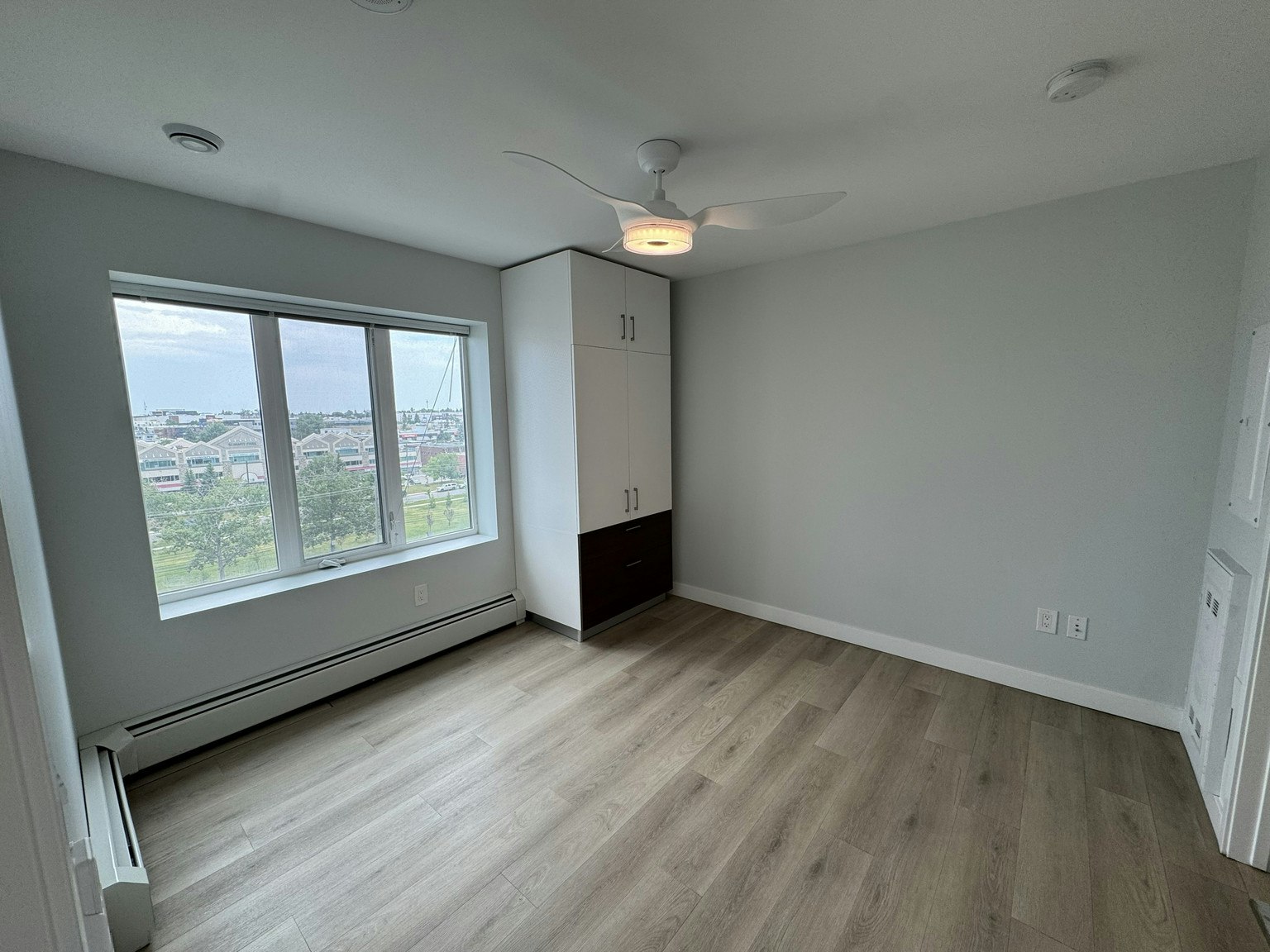 5709 2 Street Southwest, Calgary, AB, T2H 1K9 - 8