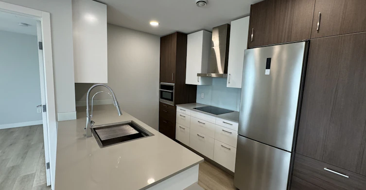 5709 2 Street Southwest, Calgary, AB, T2H 1K9 - 3