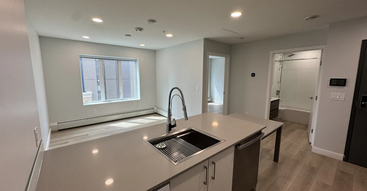5709 2 Street Southwest, Calgary, AB, T2H 1K9 - 5