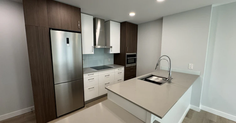 5709 2 Street Southwest, Calgary, AB, T2H 1K9 - 2