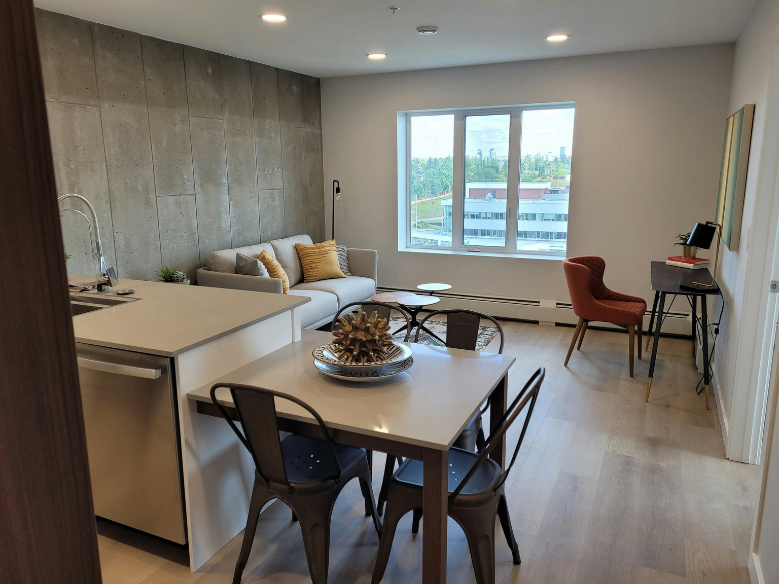 5709 2 Street Southwest, Calgary, AB, T2H 1K9 - 2