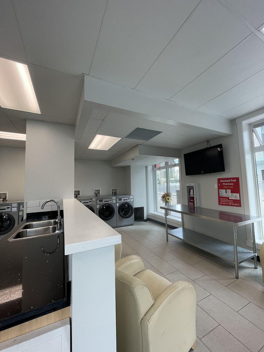 5656 3 Street Southwest, Calgary, AB, T2H 1H7 - 28