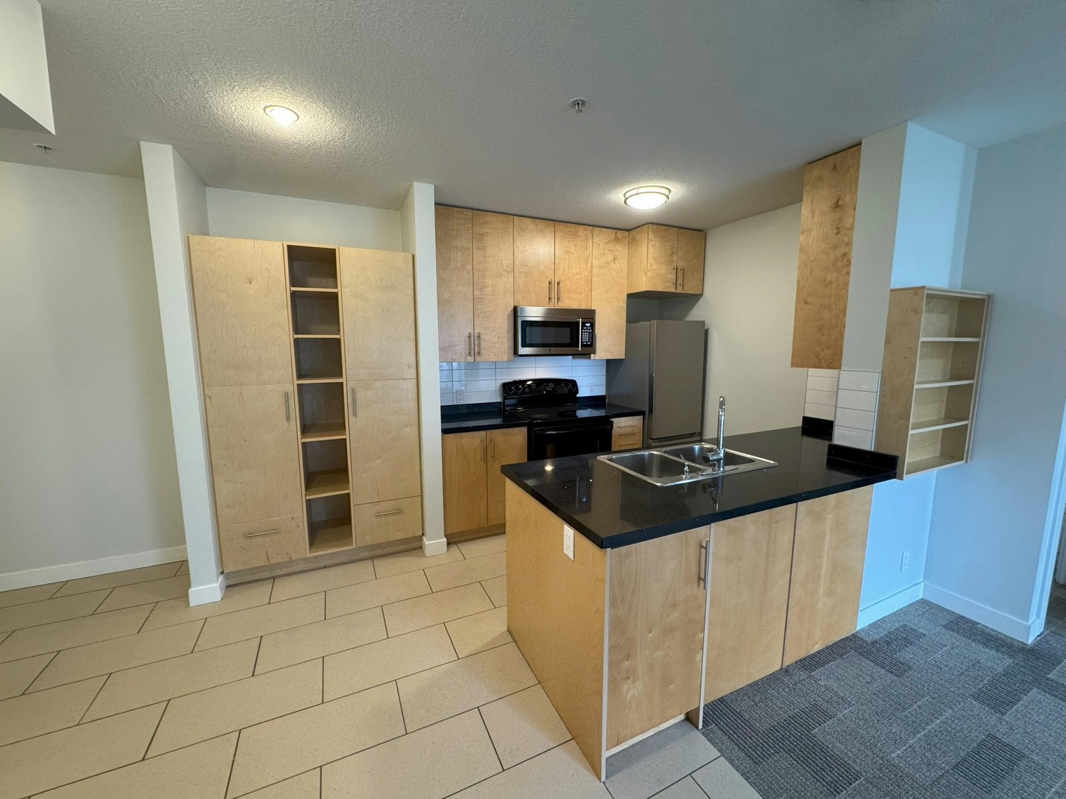 5656 3 Street Southwest, Calgary, AB, T2H 1H7 - 2