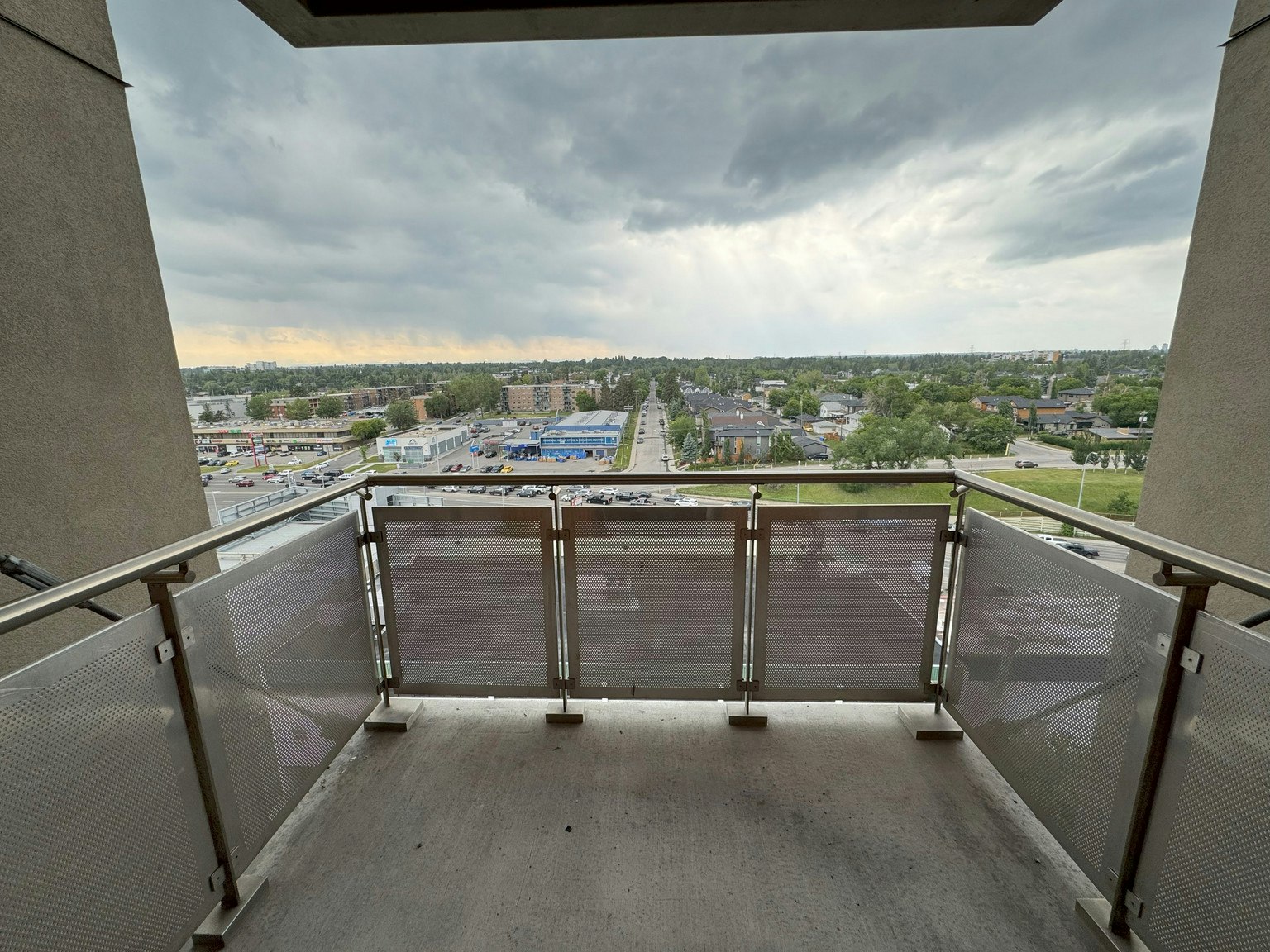 5656 3 Street Southwest, Calgary, AB, T2H 1H7 - 6