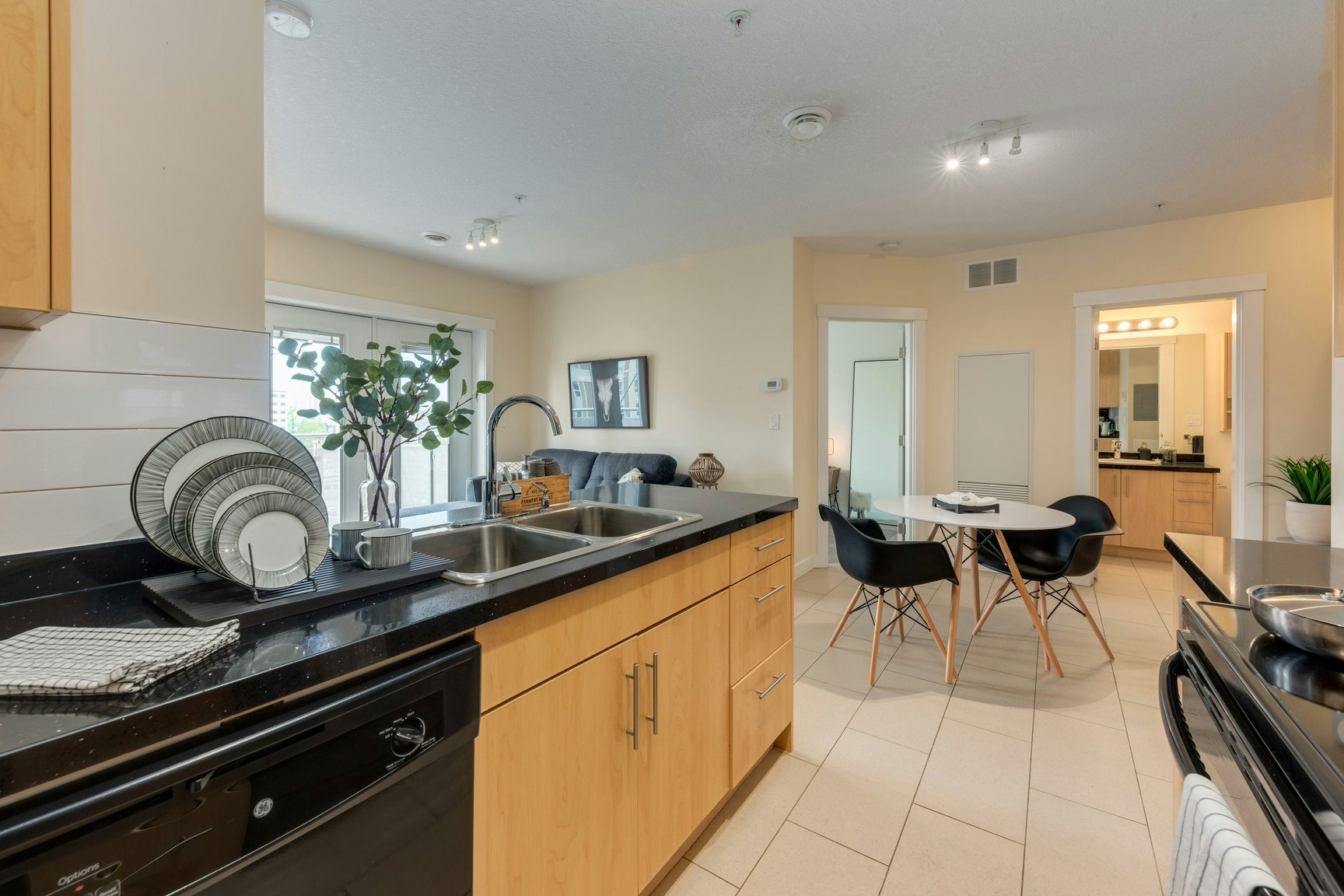 5656 3 Street Southwest, Calgary, AB, T2H 1H7 - 21