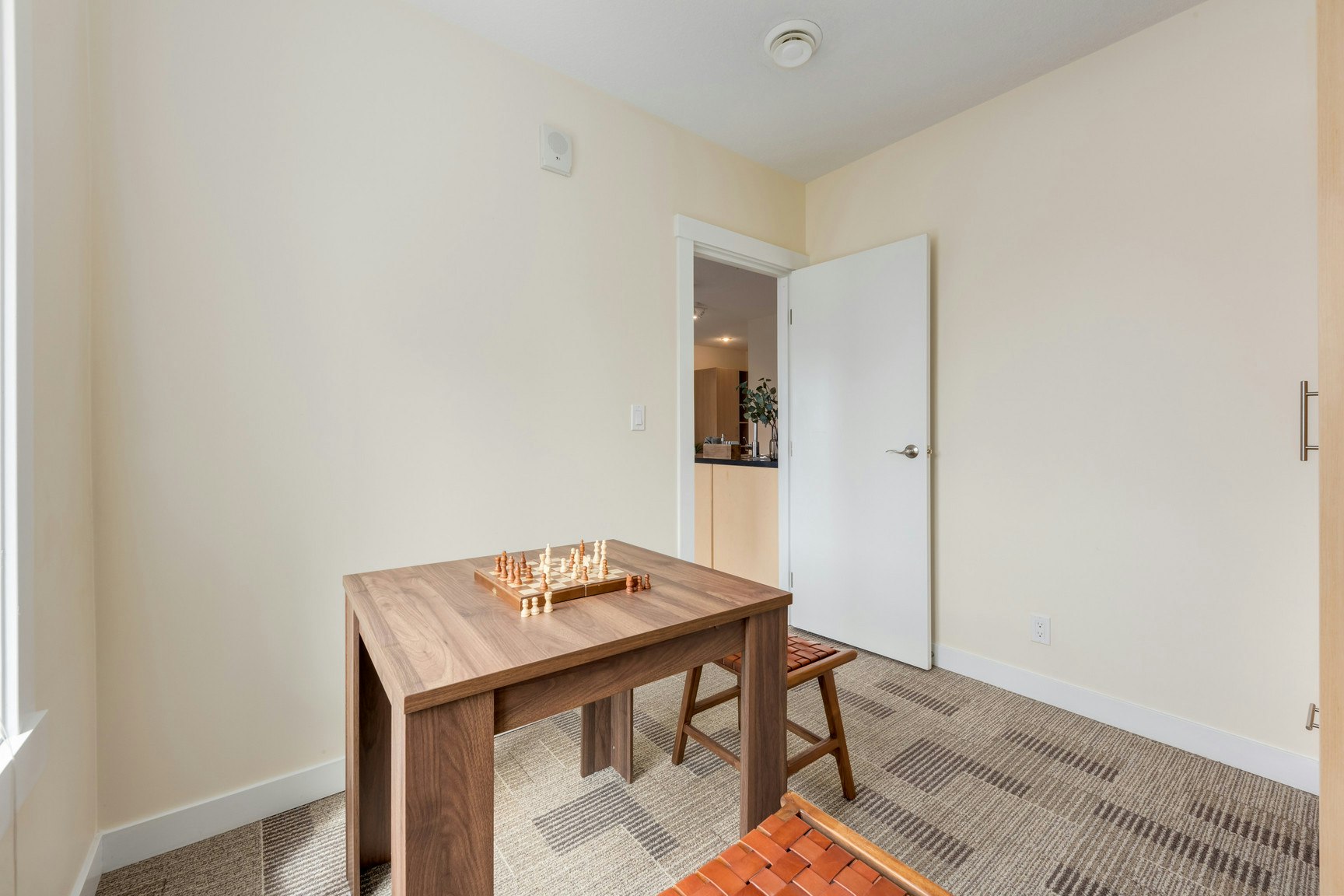 5656 3 Street Southwest, Calgary, AB, T2H 1H7 - 12