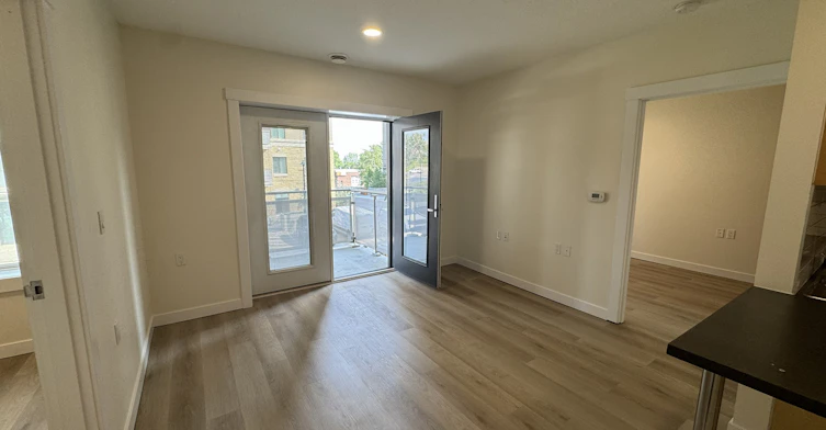 206-5656 3 Street Southwest, Calgary, AB, T2H 1H7 - 3