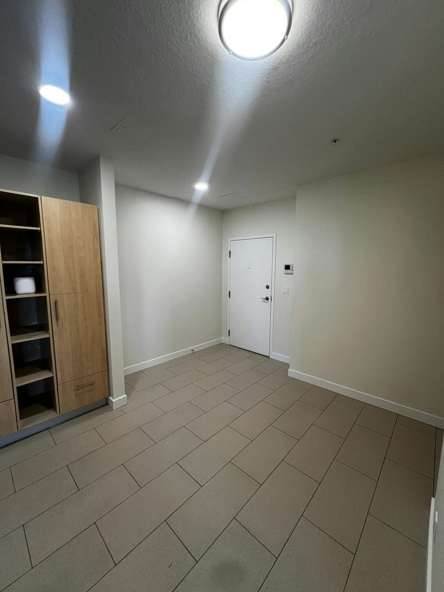 5656 3 Street Southwest, Calgary, AB, T2H 1H7 - 4