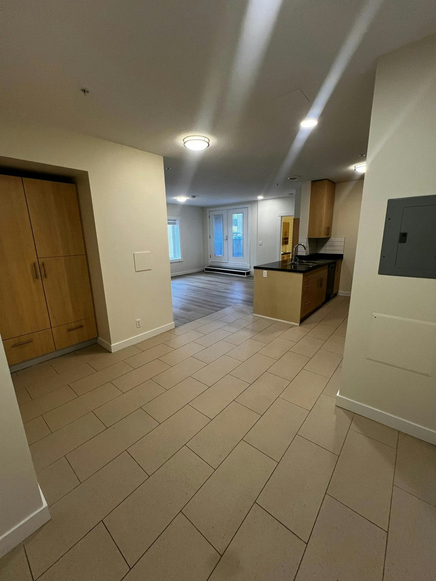 5656 3 Street Southwest, Calgary, AB, T2H 1H7