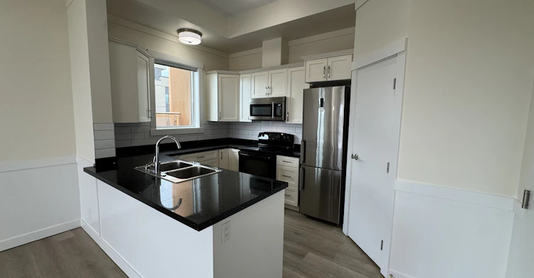 1302-5656 3 Street Southwest, Calgary, AB, T2H 1H7 - 2